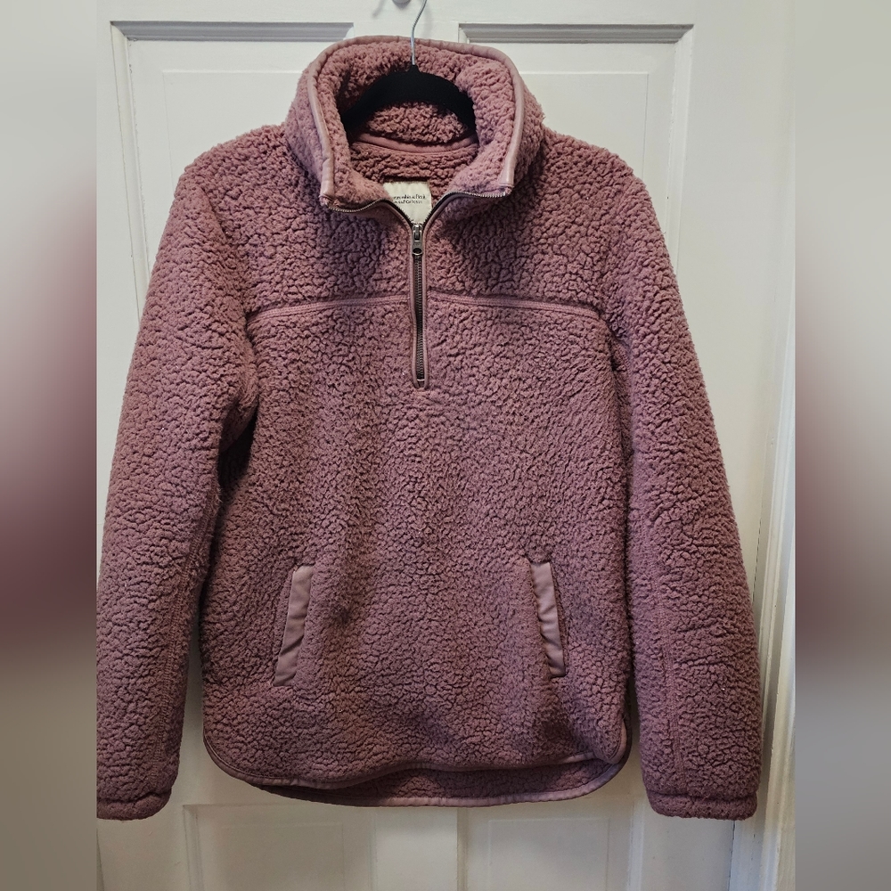 Abercrombie &Fitch Soft AF Collection Fleece Top Size Small